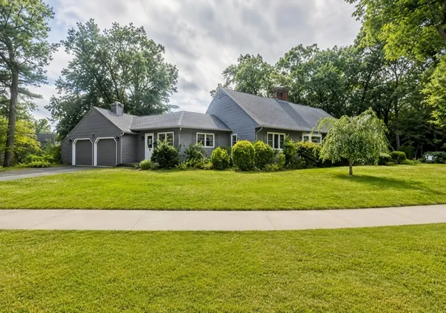 1st image of 7 Woodland Rd, Westfield, MA 01085 | MLS# 73566186