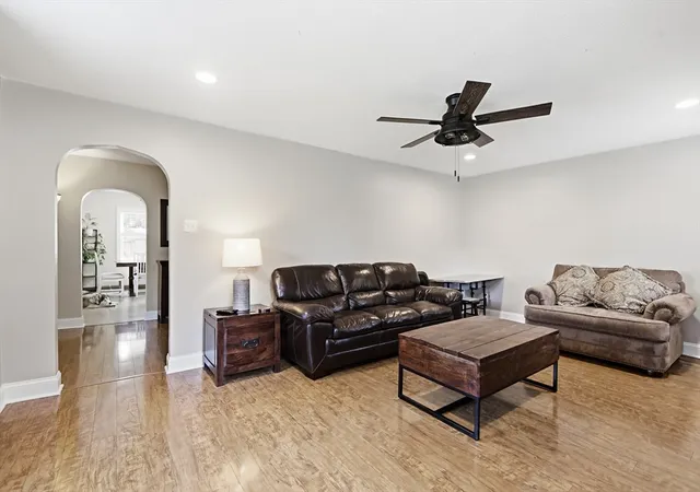 Photo 4 of Sale Pending at 1 Oak St, Tewksbury, MA 01876 | MLS# 73561681 | Listing updated on 2026-09-16