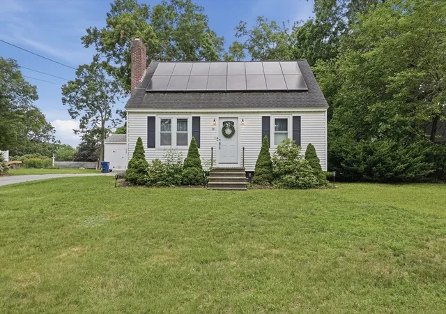 1st image of 20 Stevens Street, Dracut, MA 01826 | MLS# 73543029