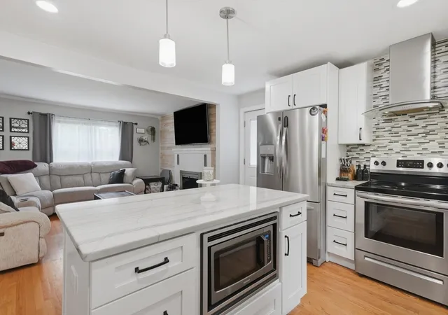 4th image of 20 Stevens Street, Dracut, MA 01826 | MLS# 73543029