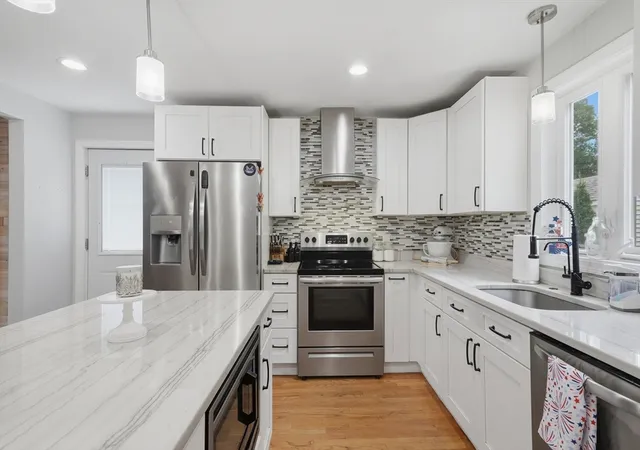 5th image of 20 Stevens Street, Dracut, MA 01826 | MLS# 73543029