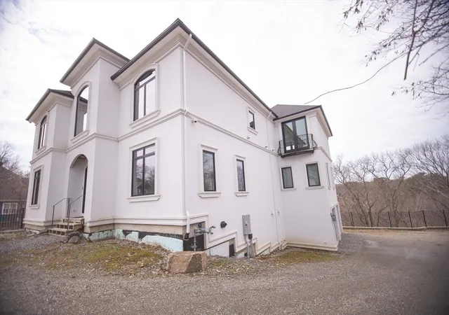 2nd image of 12 Gianna Dr, Saugus, MA 01906 | MLS# 73502181