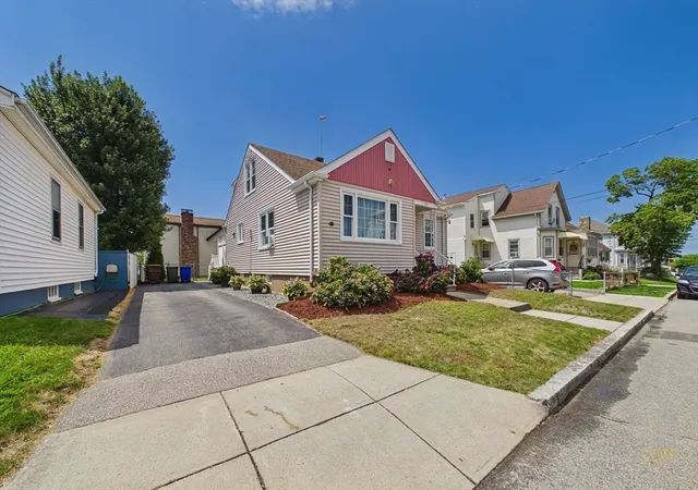 Photo 3 of Single family home for sale at 261 Ames St, Fall River, MA 02721 | MLS# 73569218 | Listing updated on 2026-09-03