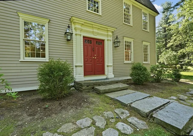 Homes for sale in Leverett, MA | 36 Laurel Hill Dr, Leverett, MA 01054 | MLS# 73531787