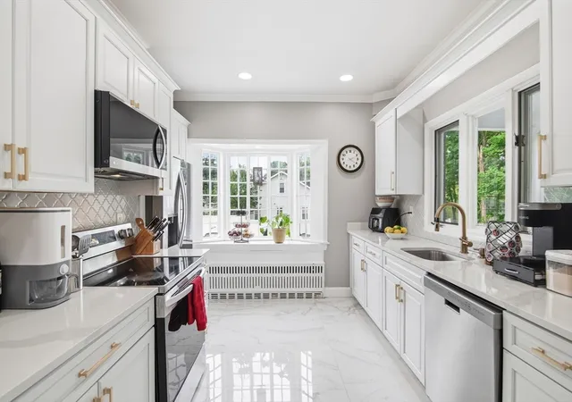 Homes for sale in Avon, MA | 478 E Main Street, Avon, MA 02322 | MLS# 73523416
