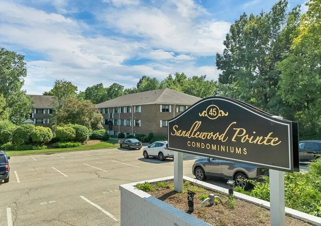 2nd image of 45 Macy Street #207B, Amesbury, MA 01913 | MLS# 73556316