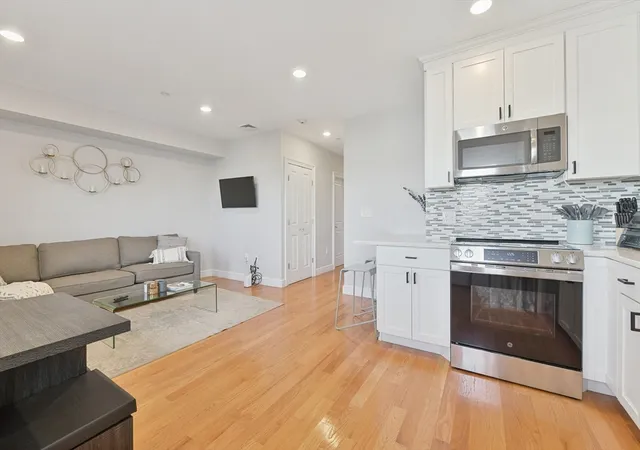 Listing Photo 4 - Condo for sale in building located at 214-216 E Eagle St, Boston, MA 02128 - Unit #5