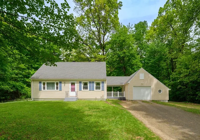 Homes for sale in Belchertown, MA | 208 North St, Belchertown, MA 01007 | MLS# 73525341
