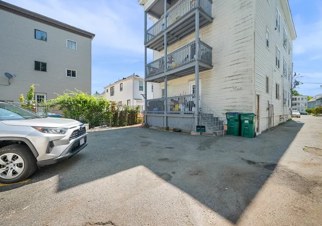 2nd image of 16 Dowfield Ter, Lynn, MA 01904 | MLS# 73552929