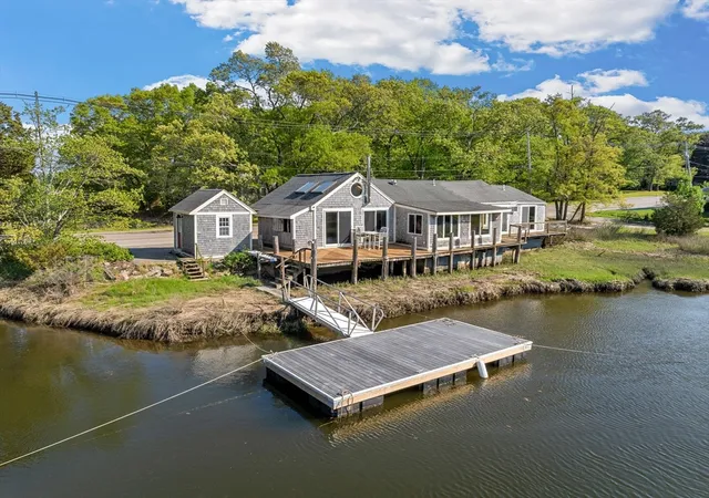 Homes for sale in Scituate, MA | 274 Gannett Rd, Scituate, MA 02066 | MLS# 73526291