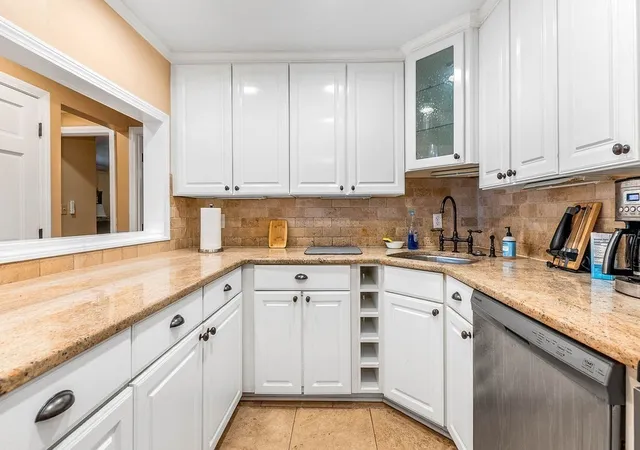 Homes for sale in Boston, MA | 11 Cass St #4, Boston, MA 02132 | MLS# 73541091