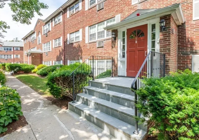 4th image of 5 Cass Street #12, West Roxbury, MA 02132 | MLS# 73552580