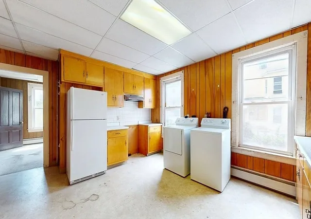 Listing Photo 3 - Condo for sale in building located at 67 Richland St, Worcester, MA 01610