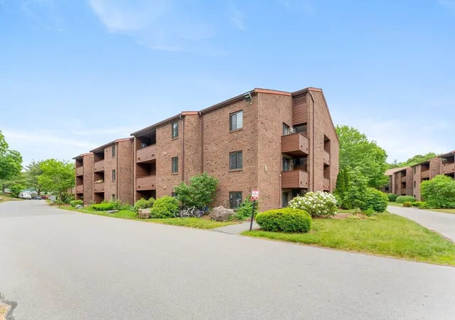 Homes for sale in Acton, MA | 15 Davis Rd #B1, Acton, MA 01720 | MLS# 73535092