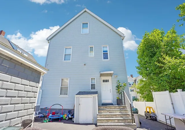 Homes for sale in Everett, MA | 29 Harvey St, Everett, MA 02149 | MLS# 73534122