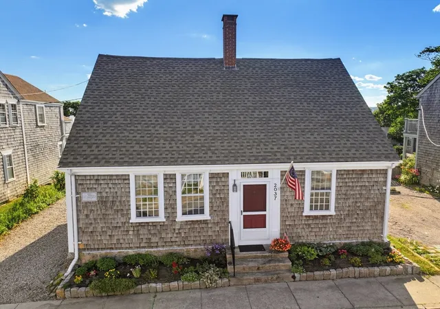 1st image of 2037 Main Rd, Westport Point, MA 02791 | MLS# 73543126