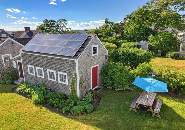 3rd image of 2037 Main Rd, Westport Point, MA 02791 | MLS# 73543126