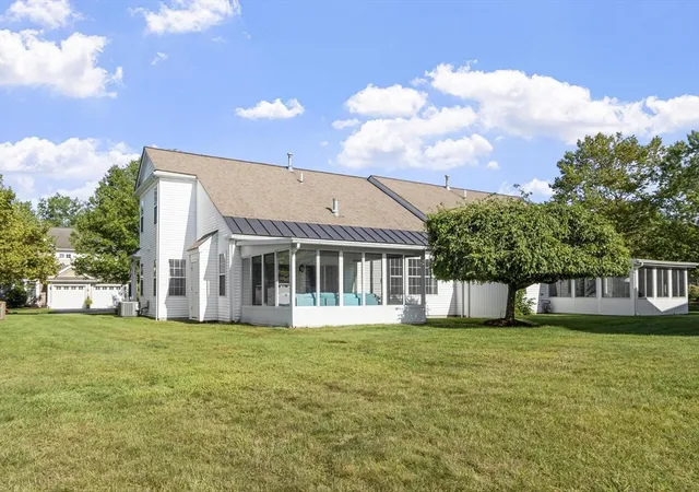 4th image of 18 Hartland Way #18, Acton, MA 01720 | MLS# 73567814