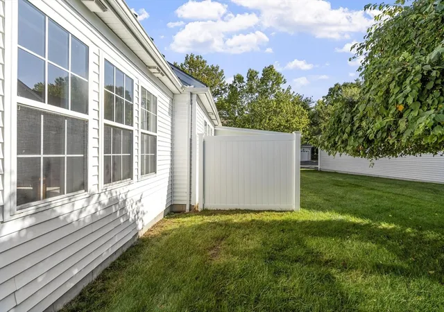 5th image of 18 Hartland Way #18, Acton, MA 01720 | MLS# 73567814