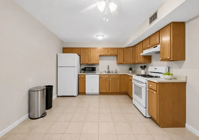 Photo 4 of Multi family home for sale at 526 3rd Street, Fall River, MA 02721 | MLS# 73539036 | Listing updated on 2026-10-02