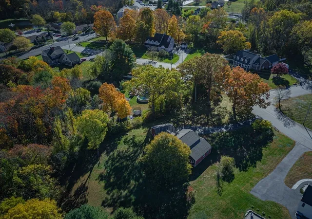 5th image of 25 Settlers Way, Dracut, MA 01826 | MLS# 73446739