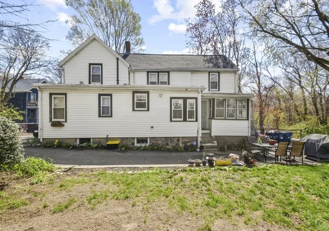 5th image of 15 Madison St, Hyde Park, MA 02136 | MLS# 73556485