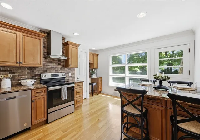 Homes for sale in Westfield, MA | 31 Lowell Ave, Westfield, MA 01085 | MLS# 73537841