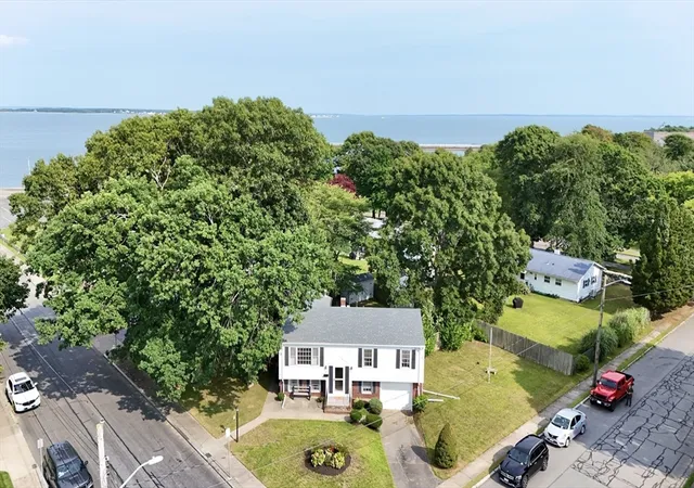 2nd image of 66 Seymour St, New Bedford, MA 02744 | MLS# 73564795