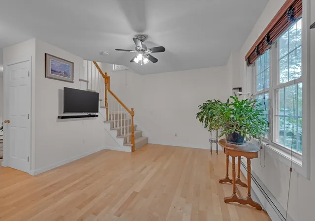 2nd image of 271 Mashapaug Rd, Holland, MA 01521 | MLS# 73554369