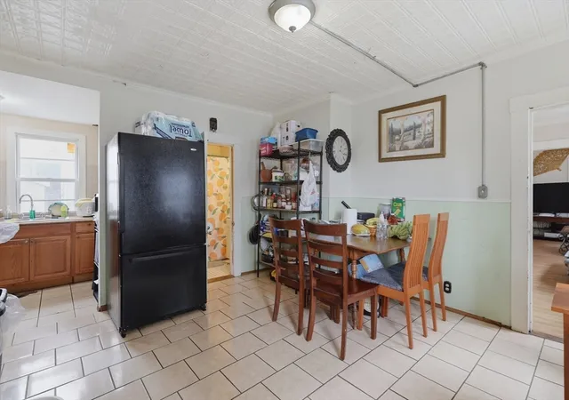 5th image of 18-20 Phillips St, Lowell, MA 01854 | MLS# 73531644