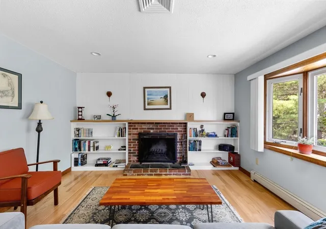 Homes for sale in Wellfleet, MA | 90 Village Ln, Wellfleet, MA 02667 | MLS# 73549437