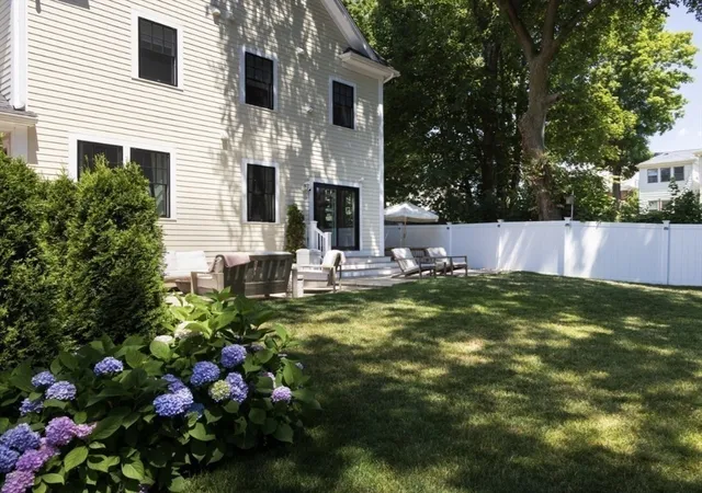 Listing Photo 2 - Condo for sale in building located at 28 Park St, Boston, MA 02122 - Unit #5