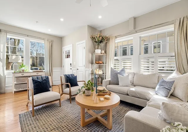 Listing Photo 3 - Condo for sale in building located at 28 Park St, Boston, MA 02122 - Unit #5