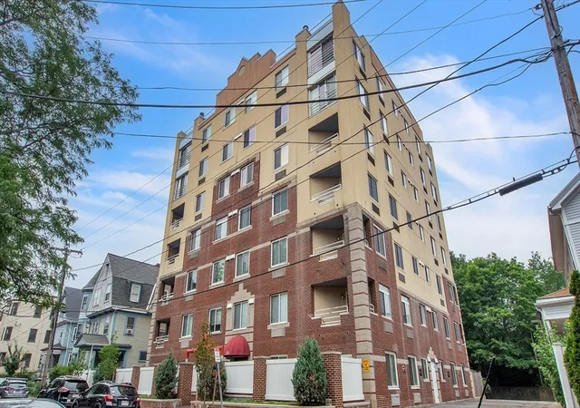 2nd image of 332 Franklin St Unit 501 #501, Cambridge, MA 02139 | MLS# 73547607