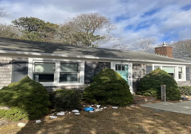 2nd image of 10 Ellis Dr, Dennis Port, MA 02639 | MLS# 73542071