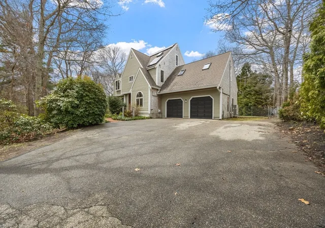 Photo 2 of Single family home for sale at 16 Ellisville Rd, Plymouth, MA 02360 | MLS# 73515895 | Listing updated on 2026-08-22
