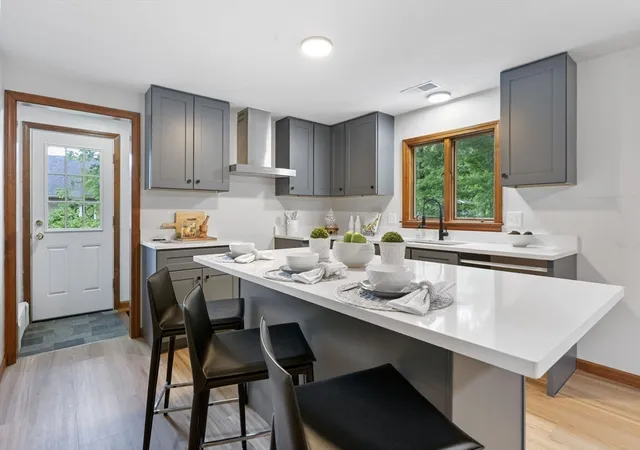 Homes for sale in South Deerfield, MA | 89 Sugarloaf St, South Deerfield, MA 01373 | MLS# 73537649