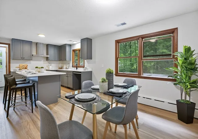 Homes for sale in South Deerfield, MA | 89 Sugarloaf St, South Deerfield, MA 01373 | MLS# 73537649