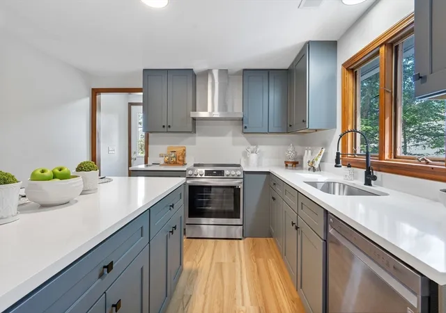 Homes for sale in South Deerfield, MA | 89 Sugarloaf St, South Deerfield, MA 01373 | MLS# 73537649