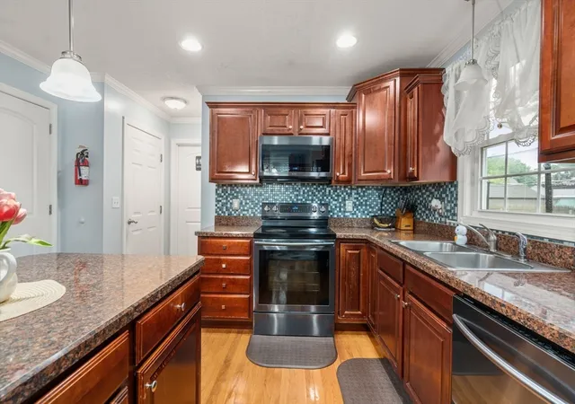 Homes for sale in Springfield, MA | 86 Granby St, Springfield, MA 01108 | MLS# 73544477