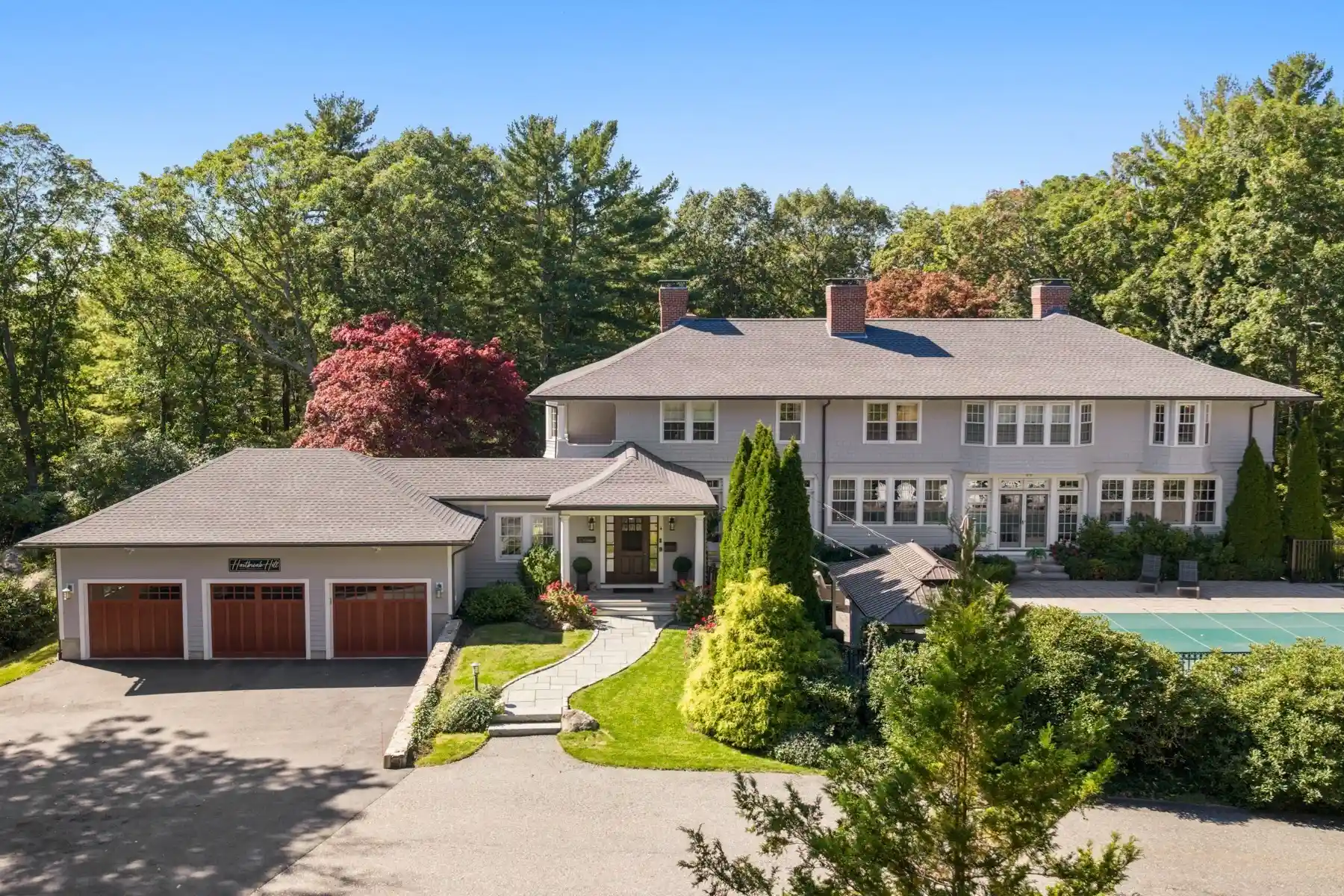 Photo 1 of Mansion for sale at 11 Hart St, Beverly, MA 01915 | MLS# 73590368 | Listing updated on 2026-10-18