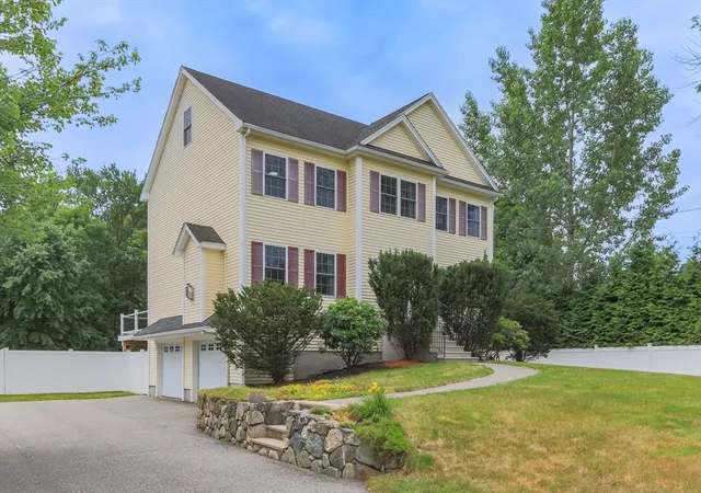 2nd image of 3 Sheldon St, Billerica, MA 01862 | MLS# 73546508