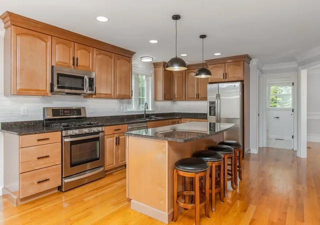 5th image of 3 Sheldon St, Billerica, MA 01862 | MLS# 73546508