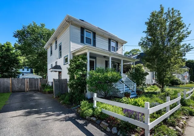 Homes for sale in Natick, MA | 16 Circular Ave, Natick, MA 01760 | MLS# 73533577