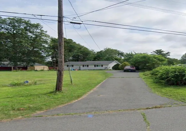 Single family home for sale at 14 Oak St, Southwick, MA 01077 | MLS# 73552098