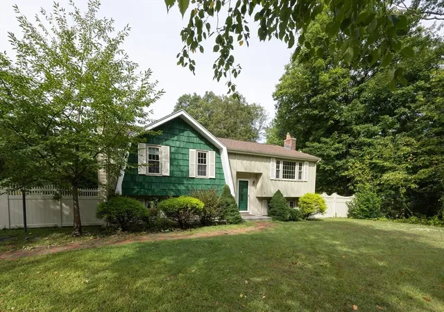 4th image of 23 Lexington Ln, Millis, MA 02054 | MLS# 73542942