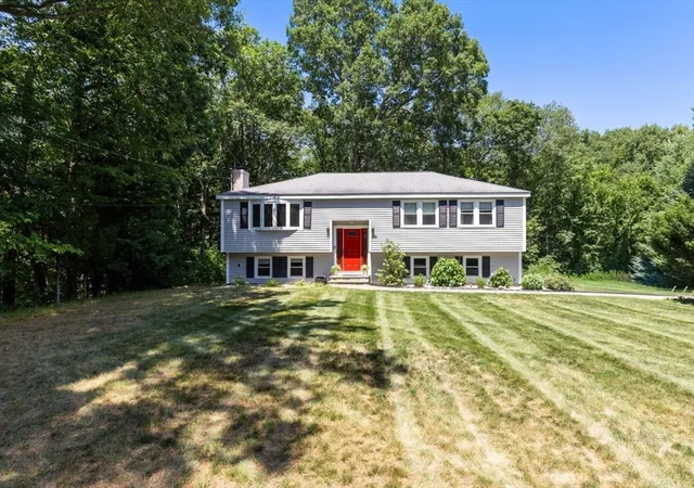 1st image of 199 Ash St, Hopkinton, MA 01748 | MLS# 73553306