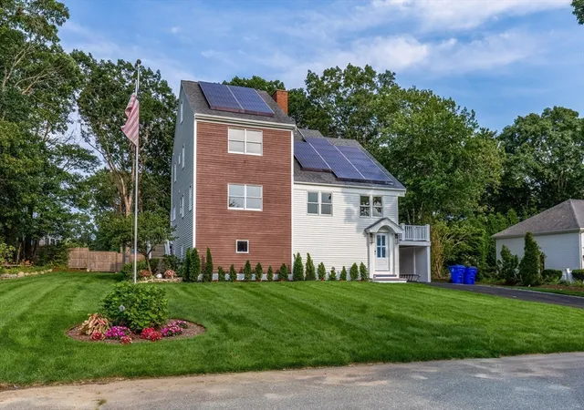 1st image of 43 Seabreeze Dr, Buzzards Bay, MA 02532 | MLS# 73557363