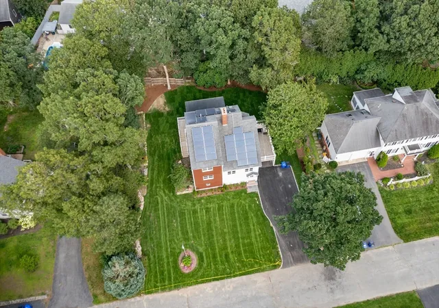 2nd image of 43 Seabreeze Dr, Buzzards Bay, MA 02532 | MLS# 73557363