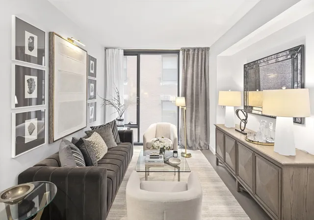 2nd image of 55 Lagrange St #905, Boston, MA 02116 | MLS# 73562525